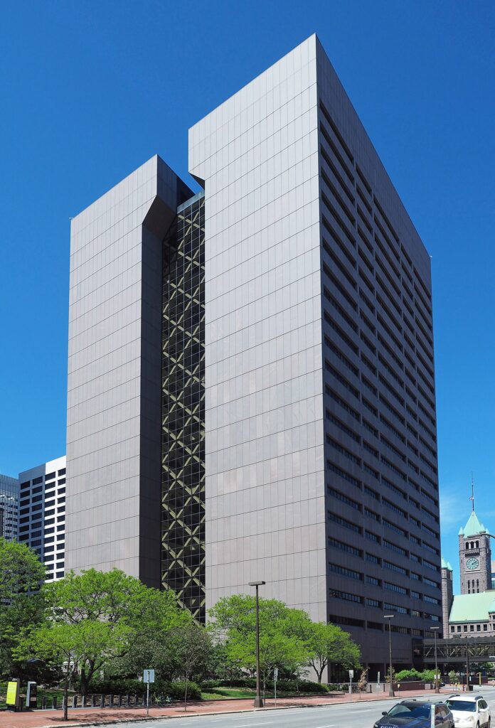 Featured image for “Minnesota Finally Gets Its ICE-Shooting Defendant Back: What a Concept”